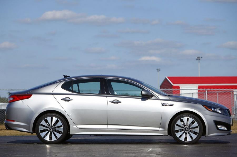  Kia Optima 2.0T 2011 года  (фото 7 из 38)